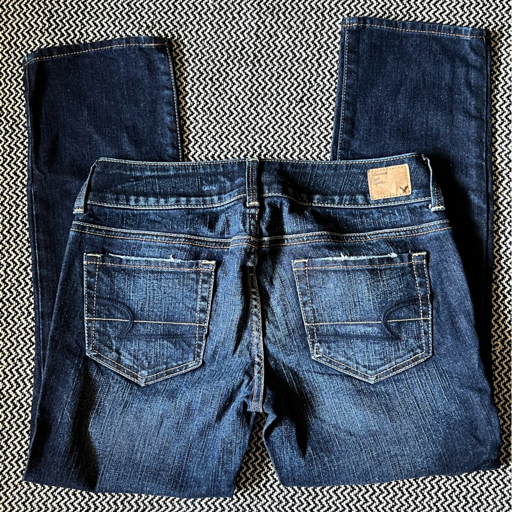 American Eagle dark wash Artist crop stretch jeans - Picture 3 of 8